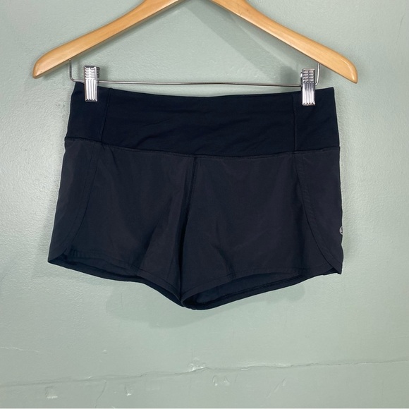 Lululemon Run Times Short 4” Sz 4‎ Black - Picture 1 of 4